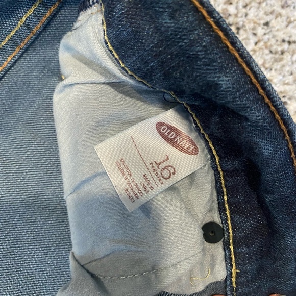 Old Navy Bootcut Jeans - Picture 3 of 4